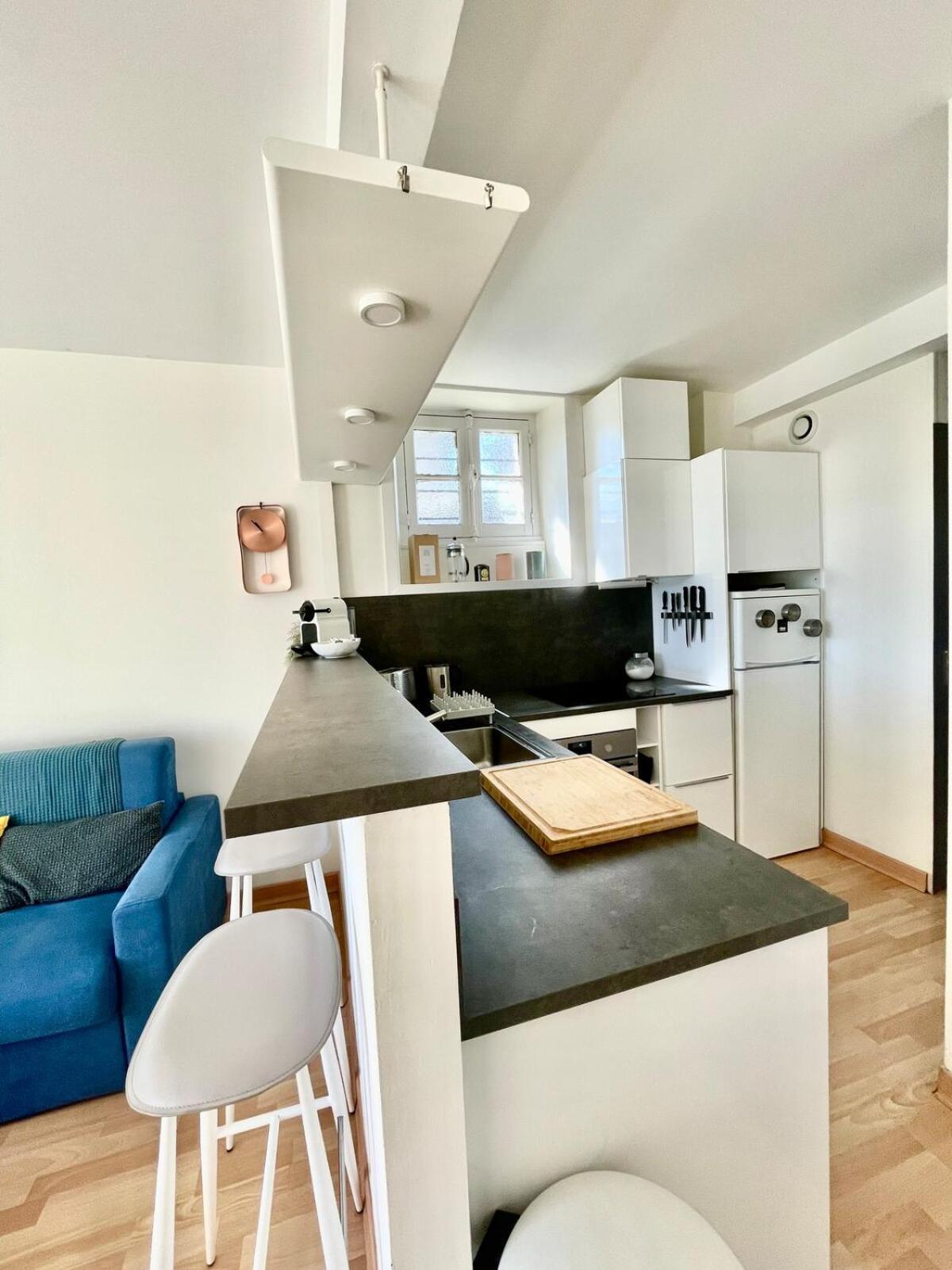 Appartement T2 De Charme Dans Typique, Proche De La